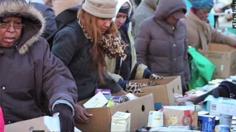 Food Not Bombs Delivers Food To Needy