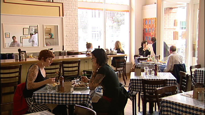 Commercial Composting - Diners Eating - Bijou Cafe
