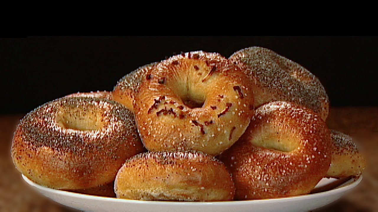 How to Make Authentic East Coast Bagels (video)
