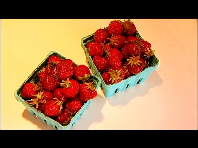 How to Make Small Batch Strawberry Jam (video)