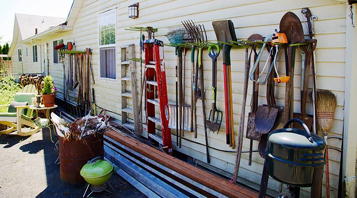 Finch House Cottages-Tools