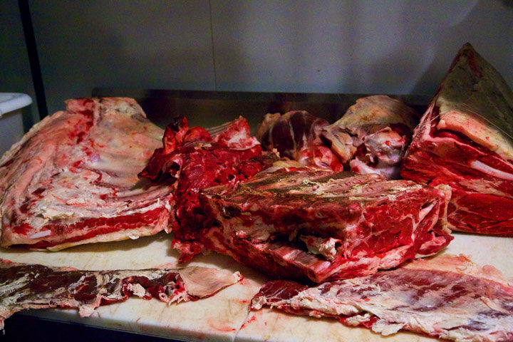 Butchering Beef Workshop- Forequarter Subprimal Cuts - Cooking Up a Story
